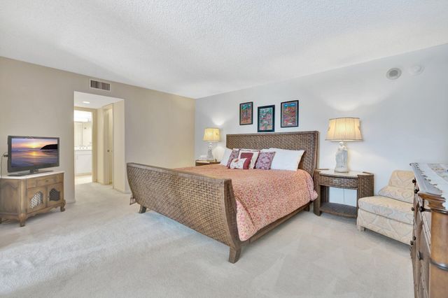 5380 N Ocean Drive 11a, Riviera Beach, FL 33404