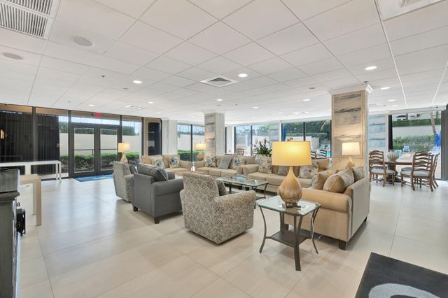 5380 N Ocean Drive 11a, Riviera Beach, FL 33404