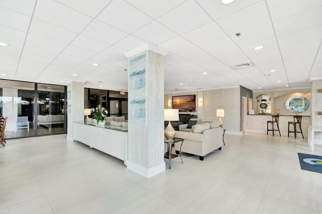 5380 N Ocean Drive 11a, Riviera Beach, FL 33404