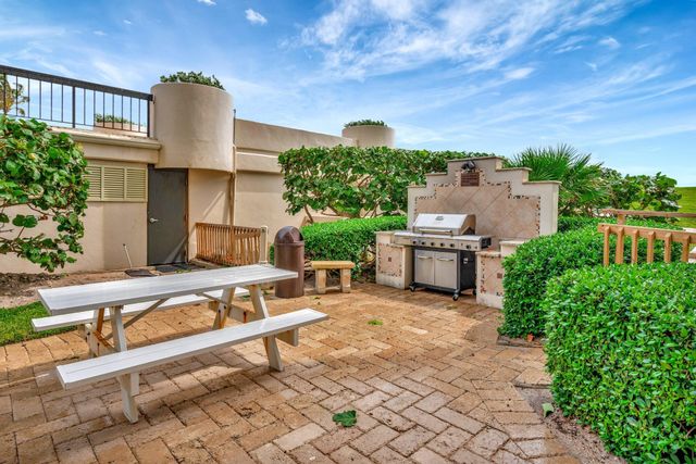 5380 N Ocean Drive 11a, Riviera Beach, FL 33404