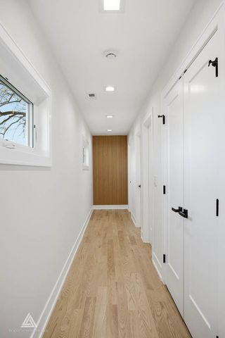 500 N Fairview Avenue, Mount Prospect, IL 60056