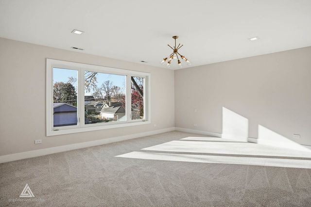 500 N Fairview Avenue, Mount Prospect, IL 60056