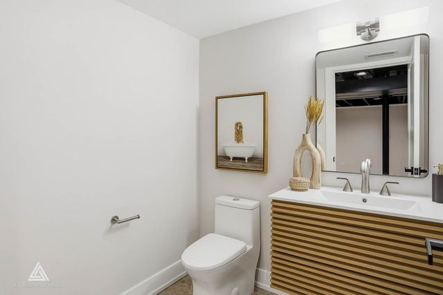 500 N Fairview Avenue, Mount Prospect, IL 60056