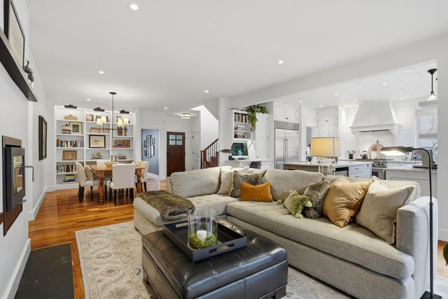 105 EDGEWOOD AVE, Columbia, MO 65203