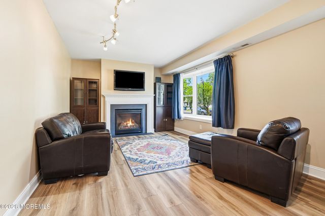 24 Branch Road, Oakhurst, NJ 07755
