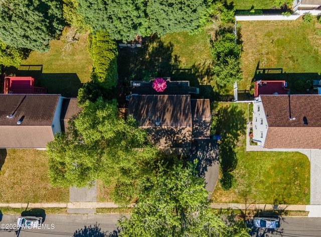 24 Branch Road, Oakhurst, NJ 07755