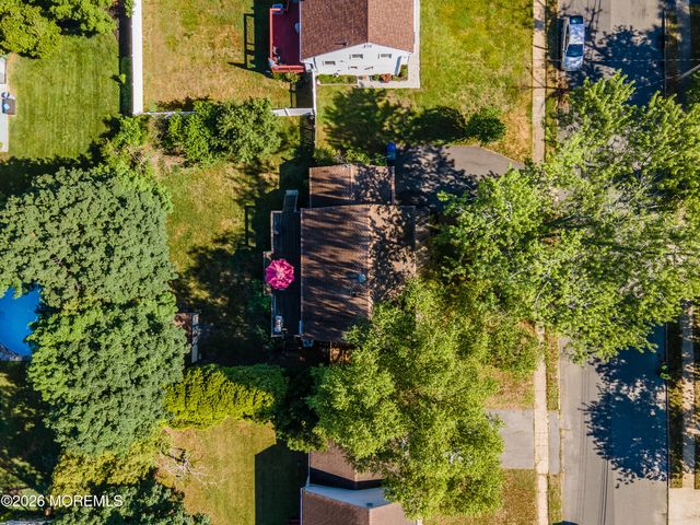 24 Branch Road, Oakhurst, NJ 07755