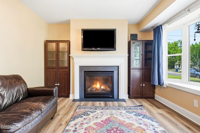 24 Branch Road, Oakhurst, NJ 07755
