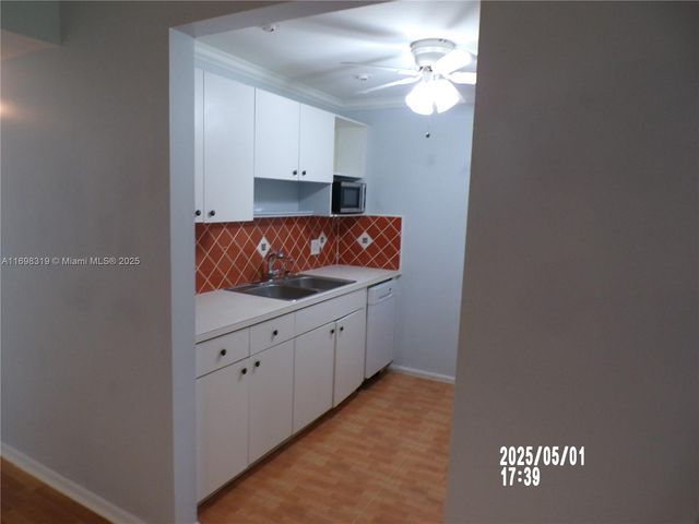 13300 SW 1st St 112O, Pembroke Pines, FL 33027