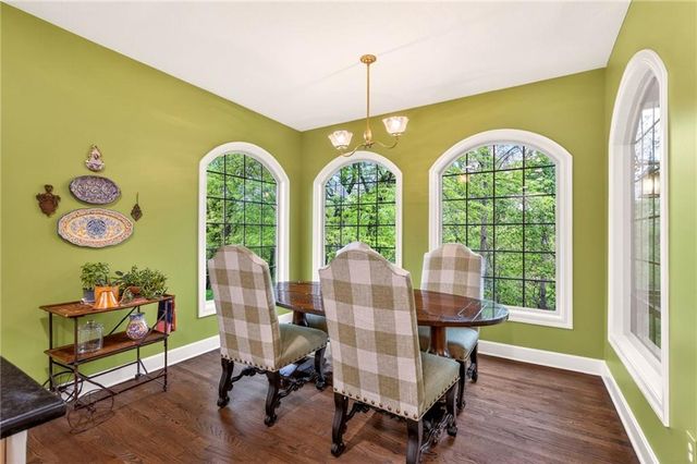 8829 N Glenwood Avenue, Kansas City, MO 64157