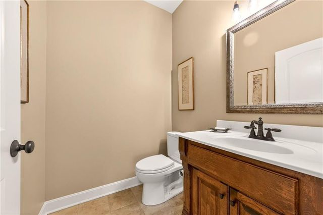 8829 N Glenwood Avenue, Kansas City, MO 64157
