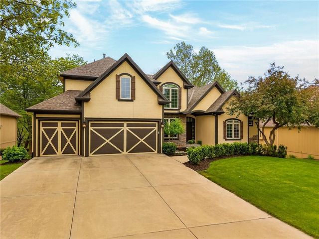 8829 N Glenwood Avenue, Kansas City, MO 64157