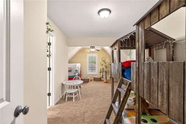 8829 N Glenwood Avenue, Kansas City, MO 64157
