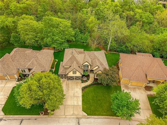 8829 N Glenwood Avenue, Kansas City, MO 64157