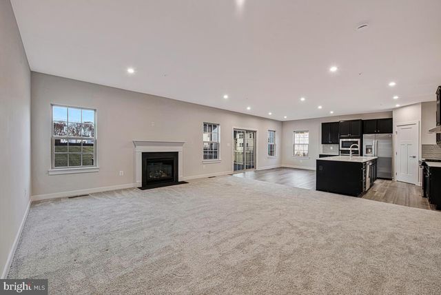 10065 DRESSAGE DR, Upper Marlboro, MD 20772