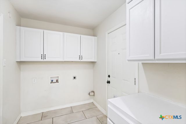 115 Da Gama, Universal City, TX 78148