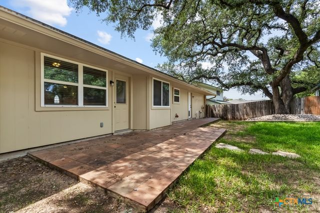 115 Da Gama, Universal City, TX 78148