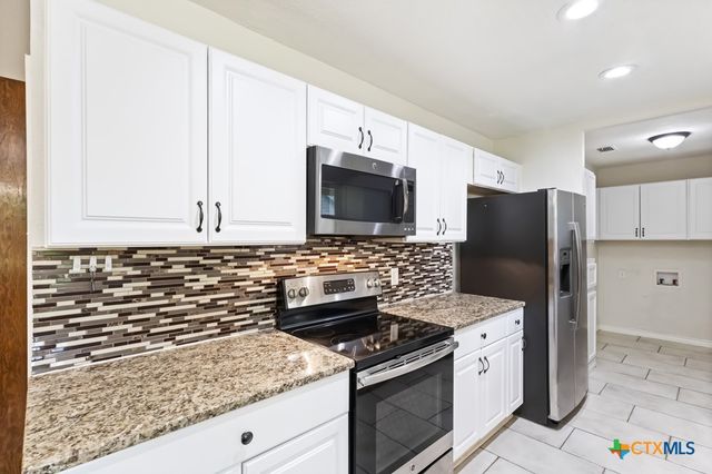 115 Da Gama, Universal City, TX 78148