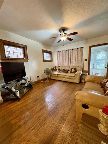 4110 N 7th STREET, Milwaukee, WI 53209