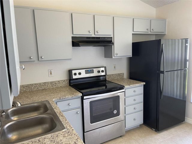 4989 VISTA LAGO DRIVE, Orlando, FL 32811