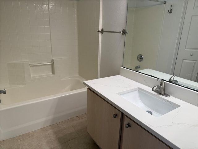 4989 VISTA LAGO DRIVE, Orlando, FL 32811