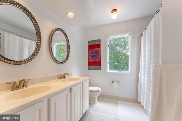 119 CLOVERLY LN, West Chester, PA 19380