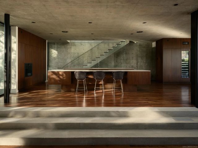 4420 Arista Dr, San Diego, CA 92103