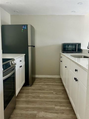 7195 E BANK DRIVE 206, Tampa, FL 33617
