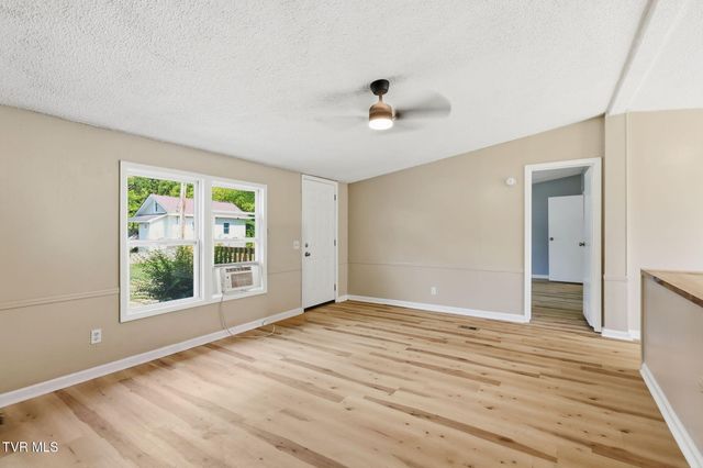 1138 Fairview Avenue, Kingsport, TN 37660