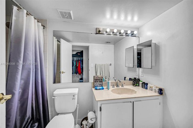 7601 E Treasure Dr 2412, North Bay Village, FL 33141