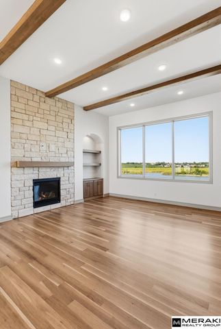 17027 S Reflection Circle, Bennington, NE 68007