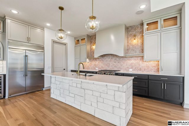 17027 S Reflection Circle, Bennington, NE 68007