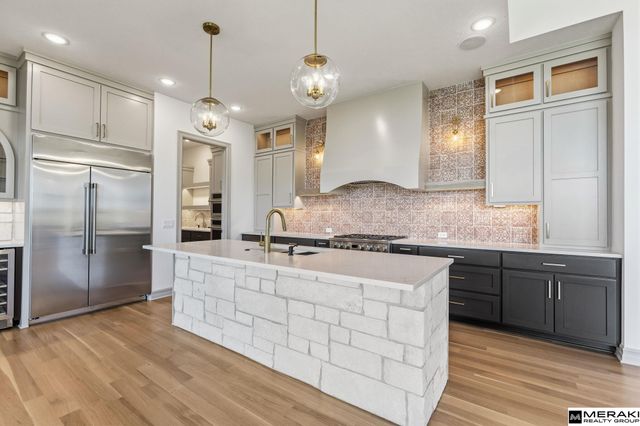 17027 S Reflection Circle, Bennington, NE 68007