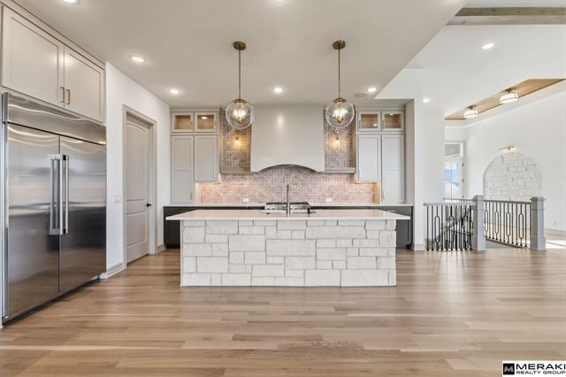 17027 S Reflection Circle, Bennington, NE 68007