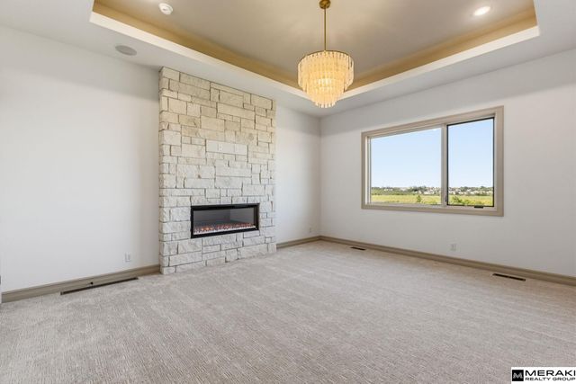 17027 S Reflection Circle, Bennington, NE 68007