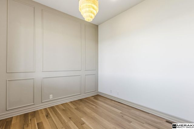 17027 S Reflection Circle, Bennington, NE 68007