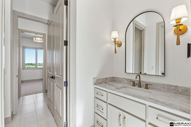 17027 S Reflection Circle, Bennington, NE 68007