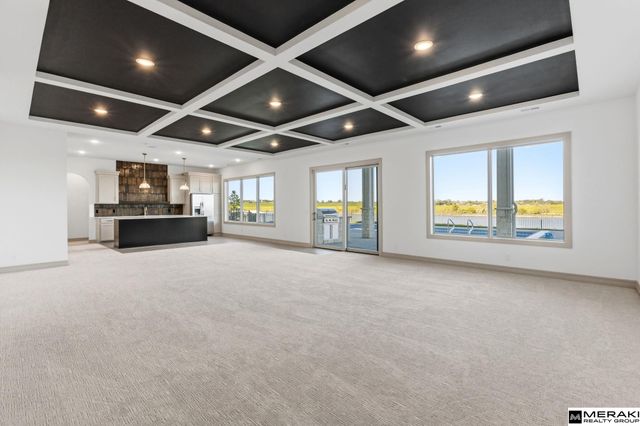 17027 S Reflection Circle, Bennington, NE 68007