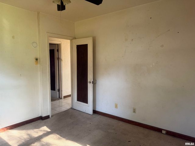 3412 N STERLING Avenue, Peoria, IL 61604