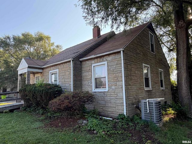 3412 N STERLING Avenue, Peoria, IL 61604