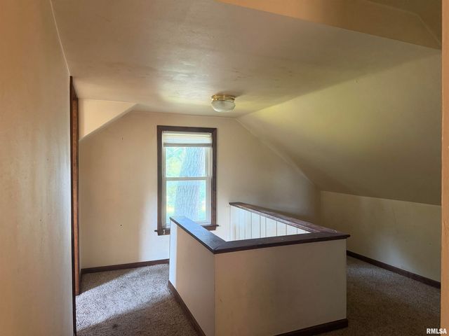 3412 N STERLING Avenue, Peoria, IL 61604