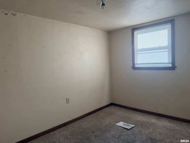 3412 N STERLING Avenue, Peoria, IL 61604