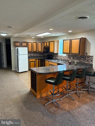 709-11 HILL RD #8, Wernersville, PA 19565