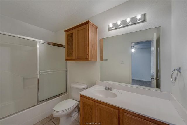 1715 Rock Hollow Loop, Bryan, TX 77807