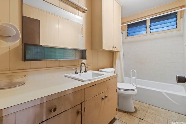 1404 Kaumoli Street, Pearl City, HI 96782