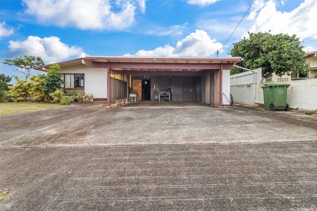 1404 Kaumoli Street, Pearl City, HI 96782