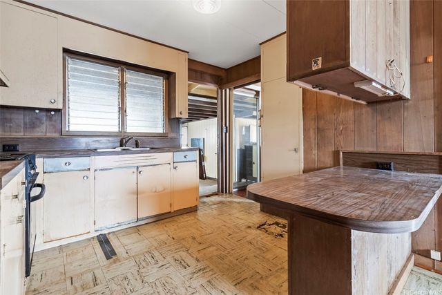 1404 Kaumoli Street, Pearl City, HI 96782