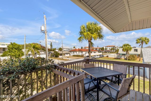 831 E 21st Avenue, New Smyrna Beach, FL 32169