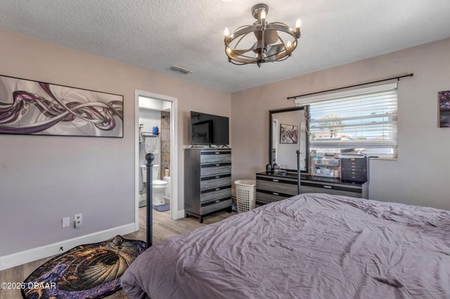 831 E 21st Avenue, New Smyrna Beach, FL 32169