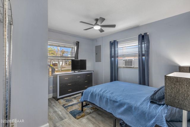 831 E 21st Avenue, New Smyrna Beach, FL 32169